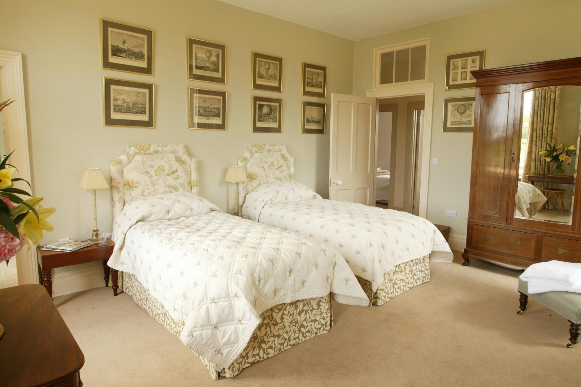 Overtown Manor Bed And Breakfast Swindon Kültér fotó