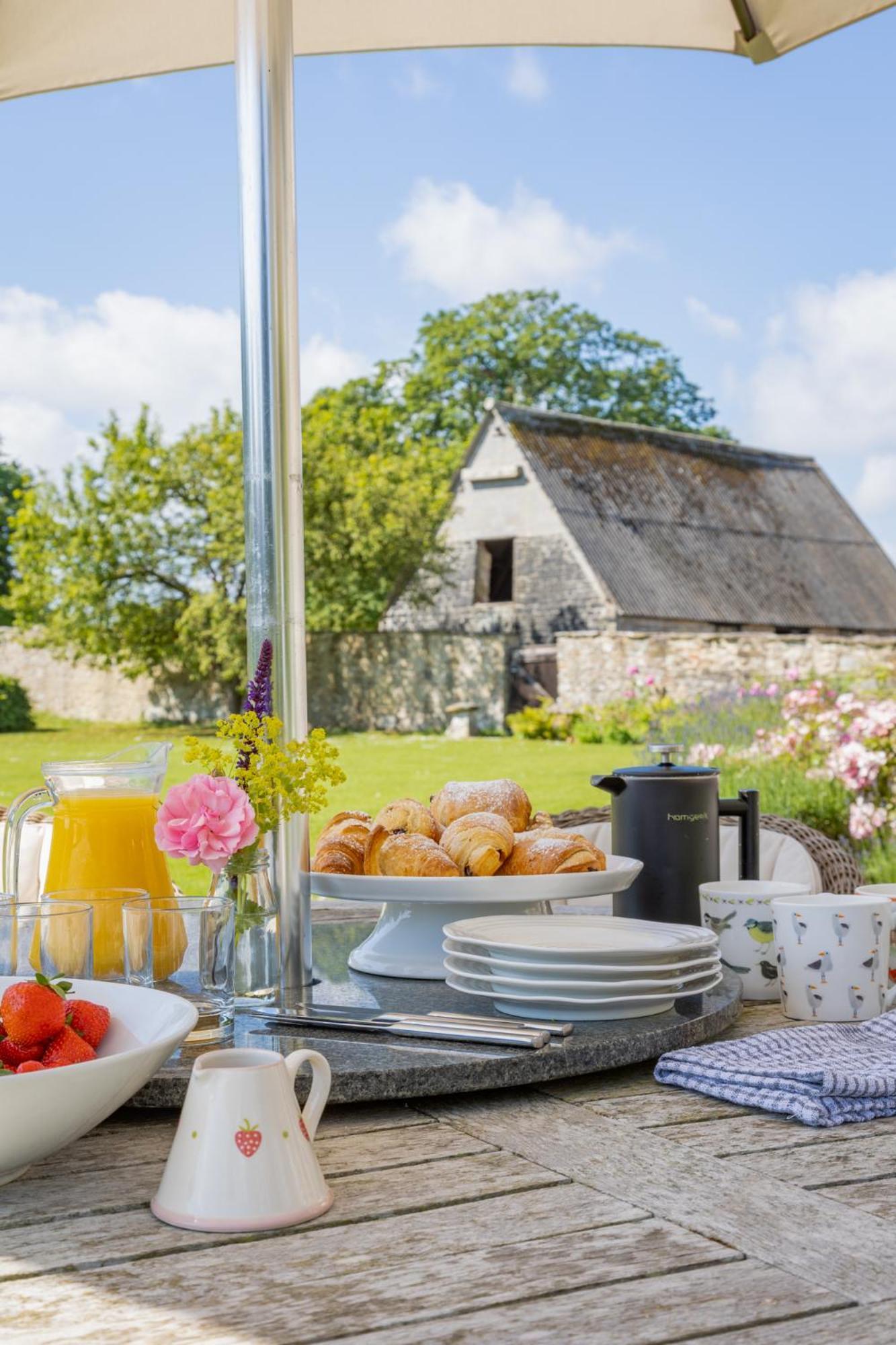 Overtown Manor Bed And Breakfast Swindon Kültér fotó