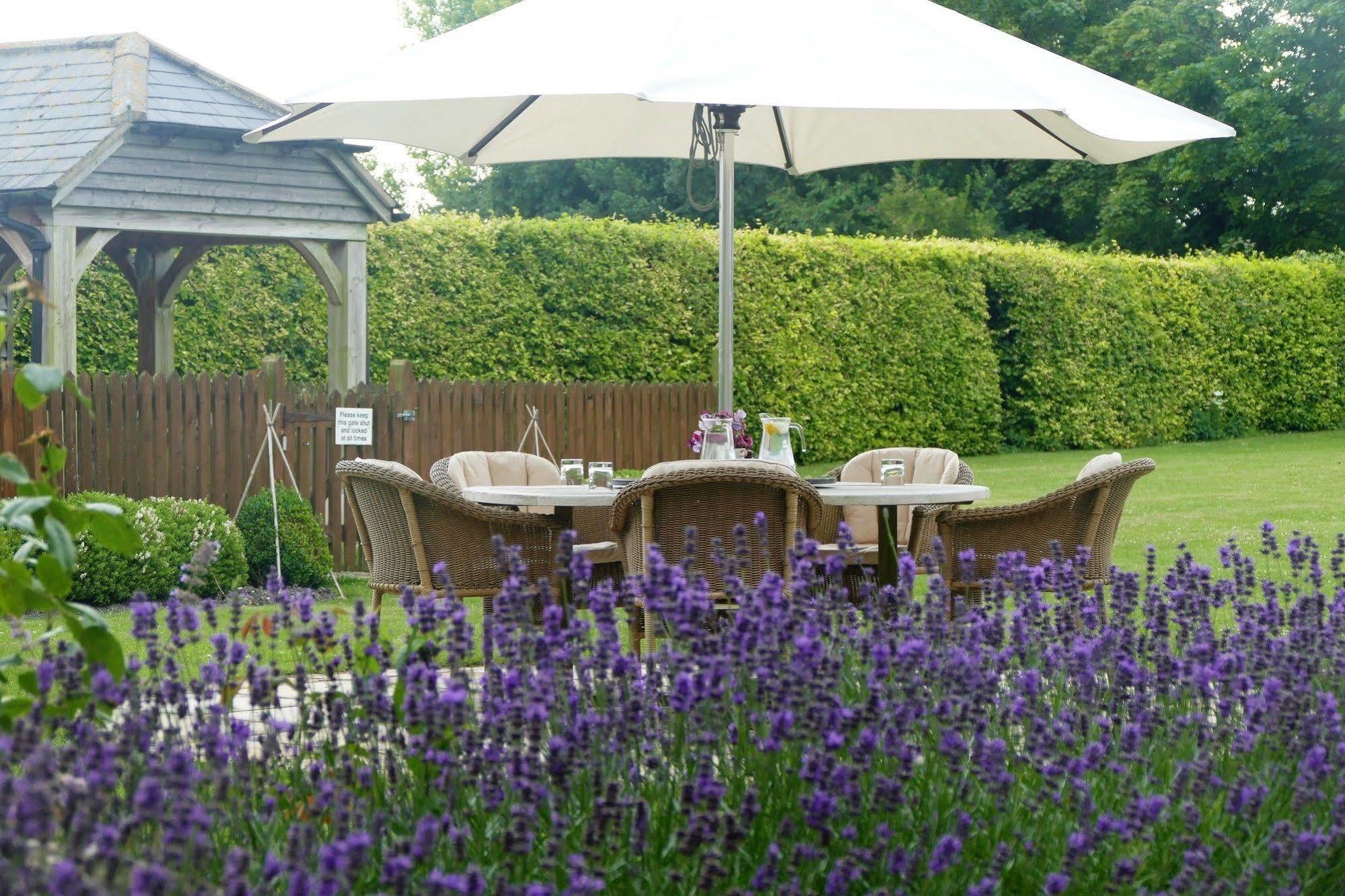 Overtown Manor Bed And Breakfast Swindon Kültér fotó
